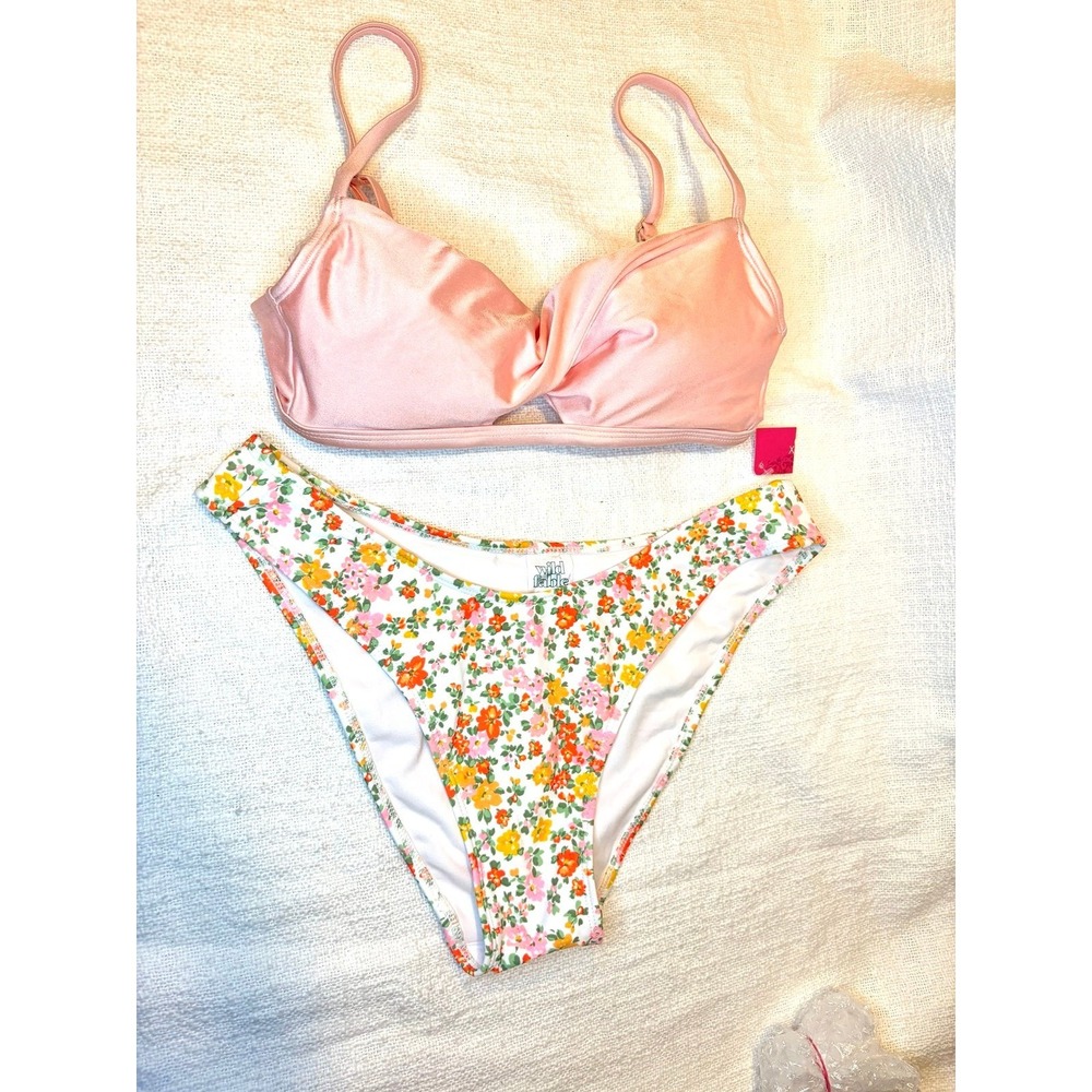 2 pc - Dust pink Metallic Twist Front Bralette Ribbed Cheeky Floral pink Bottom